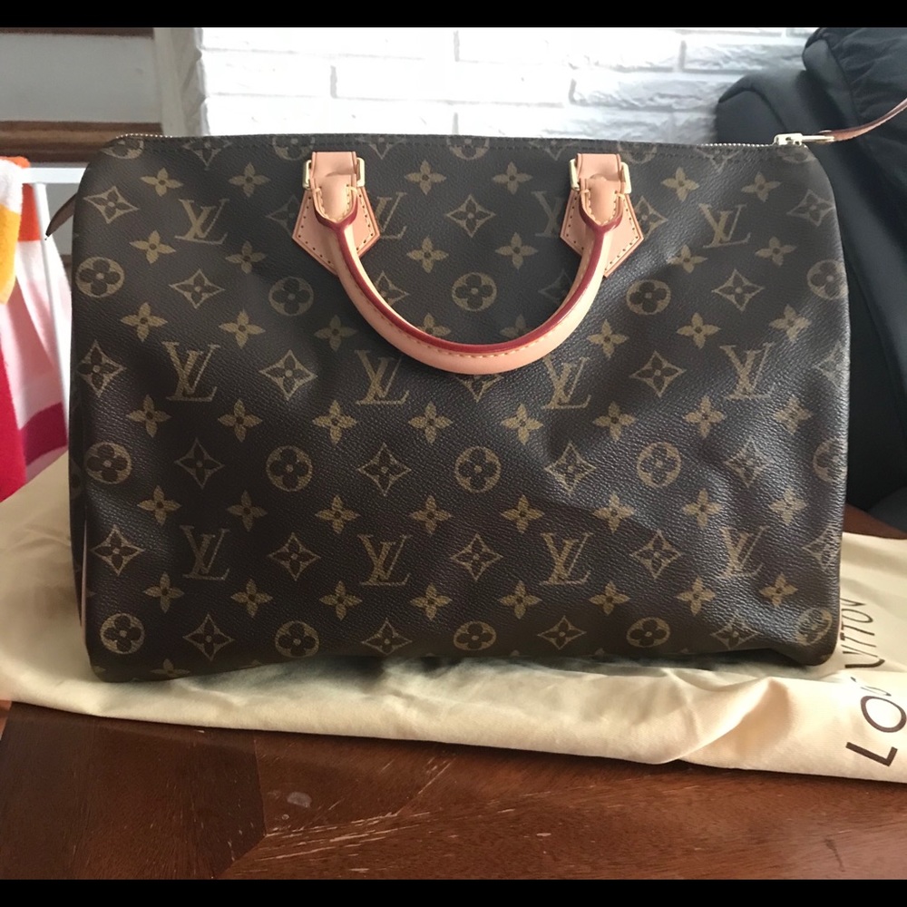 Louis Vuitton speedy 35